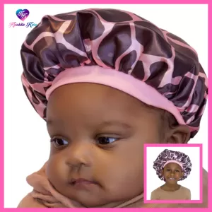 Baby Satin Bonnet – Pink Giraffe KRADDLE KAP